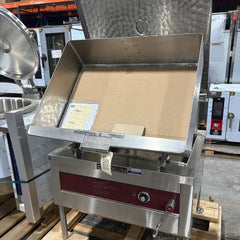 Crown ES-30 30 Gallon Overstock Electric Tilt Skillet